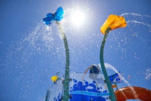 Cómo iniciar un proyecto contract en hoteles con juegos acuáticos