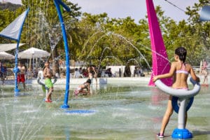 Traslada la accesibilidad universal a tu proyecto de parque acuático