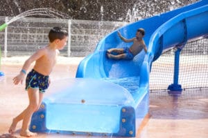 Hoteles con toboganes acuáticos; diversión en estado puro