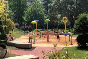 Parque de agua urbano en Arrasate