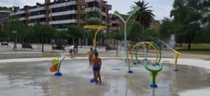 El ayuntamiento de Andoain instala un Splashpad urbano 2
