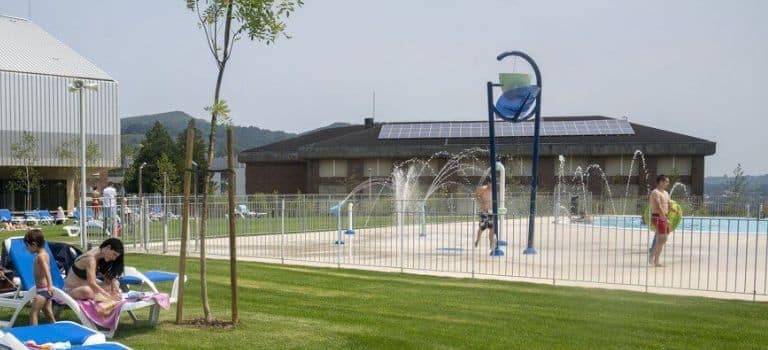 Piscinas municipales: oasis urbanos para combatir el calor 2