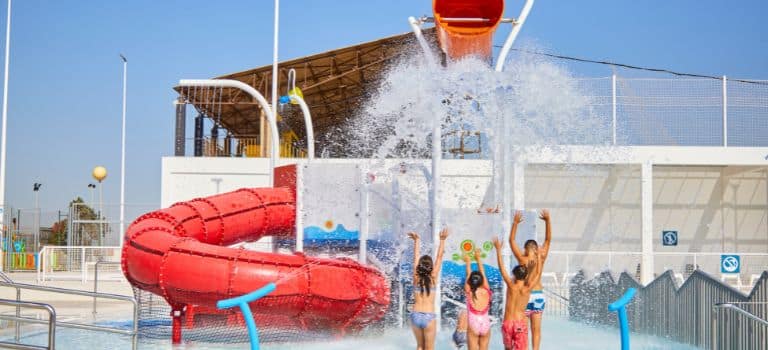 Splashpad vs piscina tradicional: costes de mantenimiento