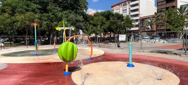 Revitalización de barrios degradados: el parque de agua como motor de regeneración social 1